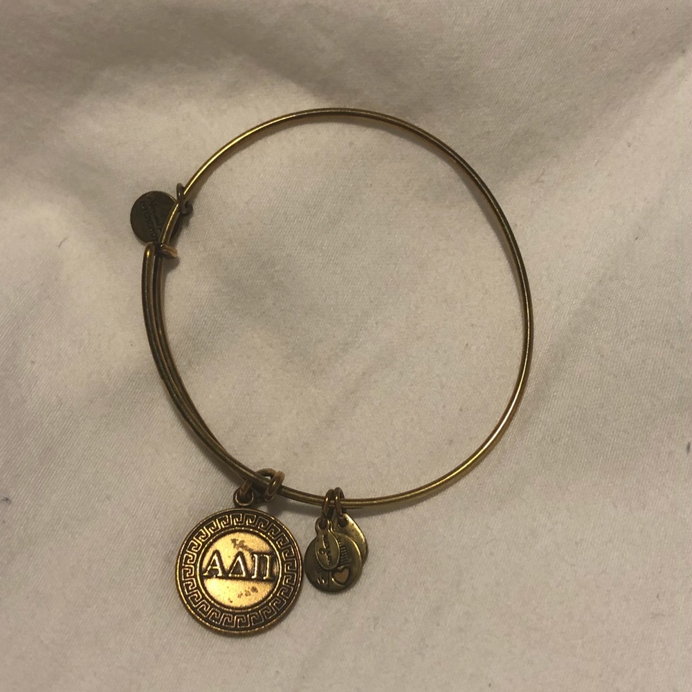 Alex and Ani ΑΔΠ bracelet